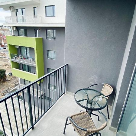 Happyhome Central Deluxe Apartments Oradea Exterior photo