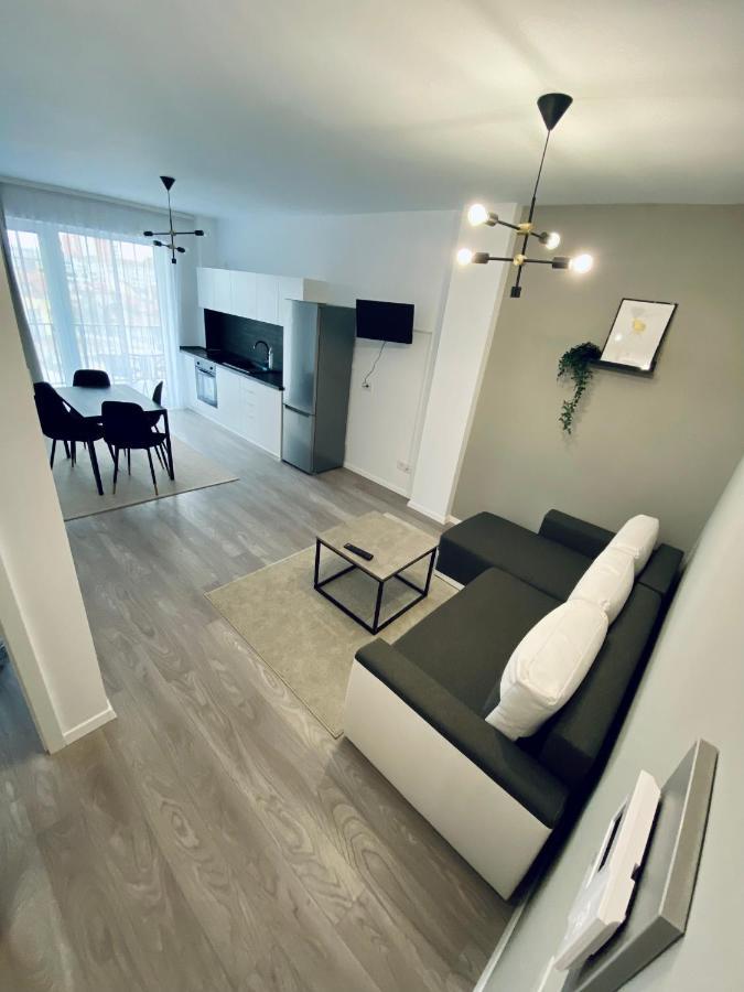 Happyhome Central Deluxe Apartments Oradea Exterior photo
